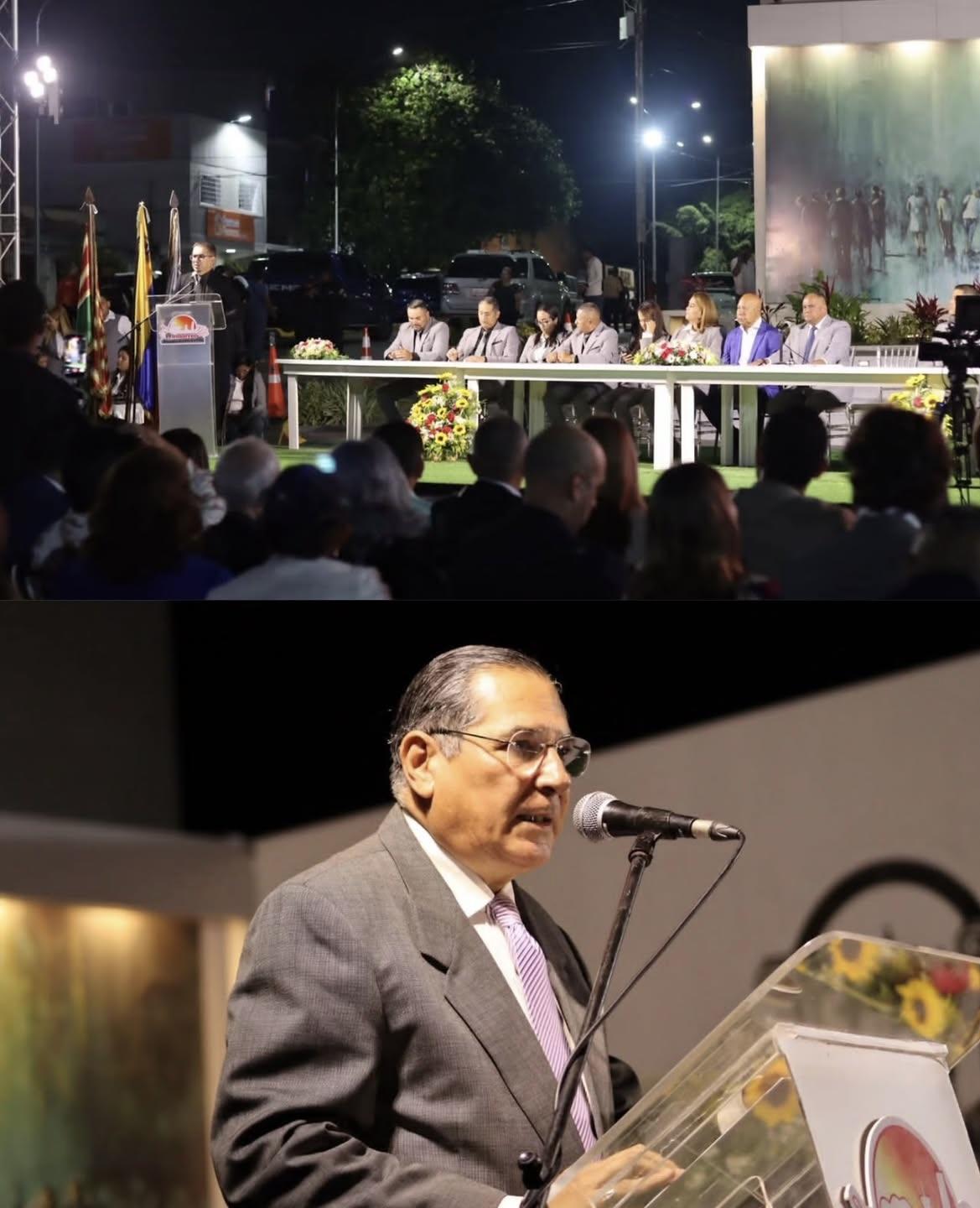 Mesa directiva y orador en la Sesión Solemne por el 474.º aniversario de Barquisimeto